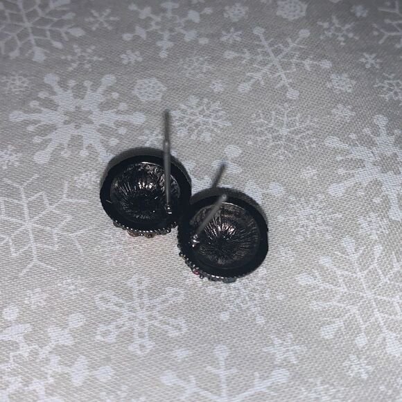 MULTI COLORED CRYSTAL DOME STUD EARRINGS - Picture 7 of 9